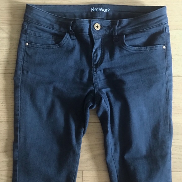 Black Skinny Jeans with Zipper at Leg Opening  Size: 26 - EUC - Picture 3 of 6